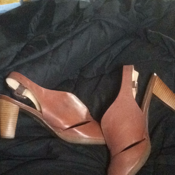 Leather Sling backs - Picture 3 of 3